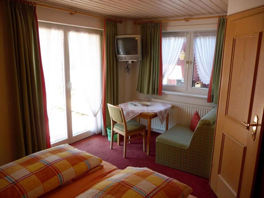Gasthof Alpenblick Hotell Hirschegg  Rom bilde